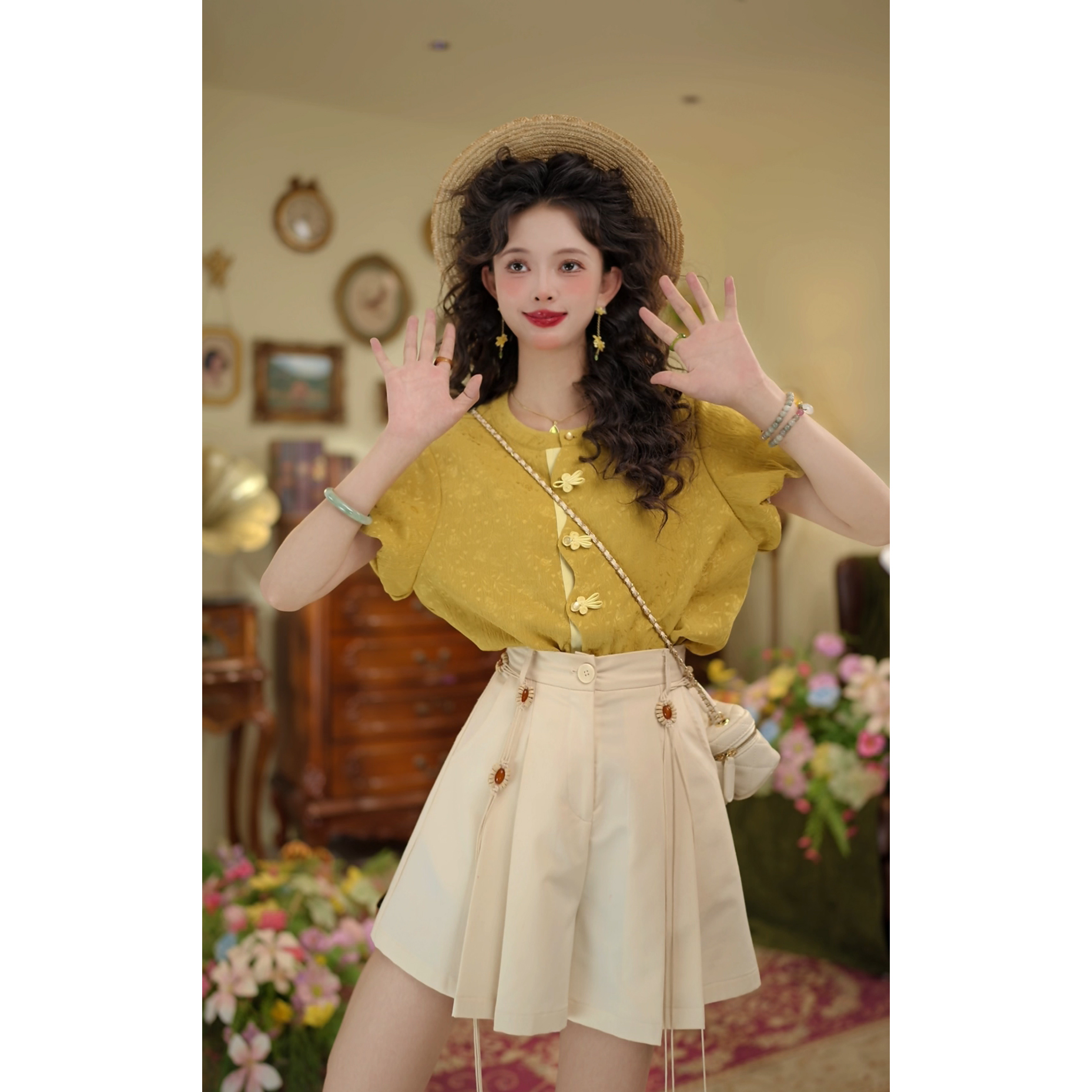 扣子家【鎏金旧梦】港风复古夏季提花衬衫圆领短袖上衣KK0725572