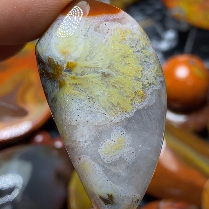 玛瑙/玉髓颈饰未镶嵌