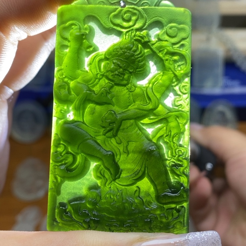 【闪购商品】蛇纹石玉未镶嵌颈饰