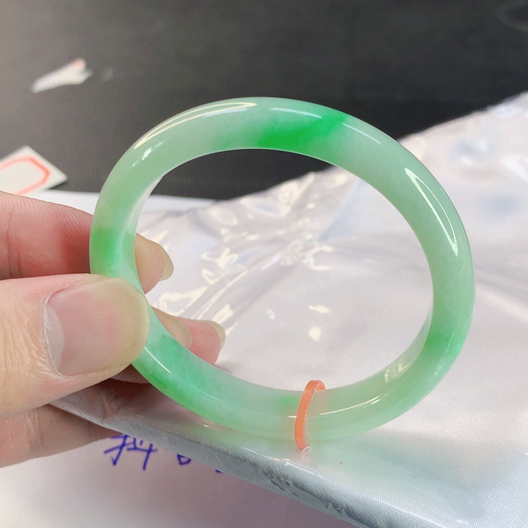 翡翠手镯未镶嵌131缅甸天然翡翠A货