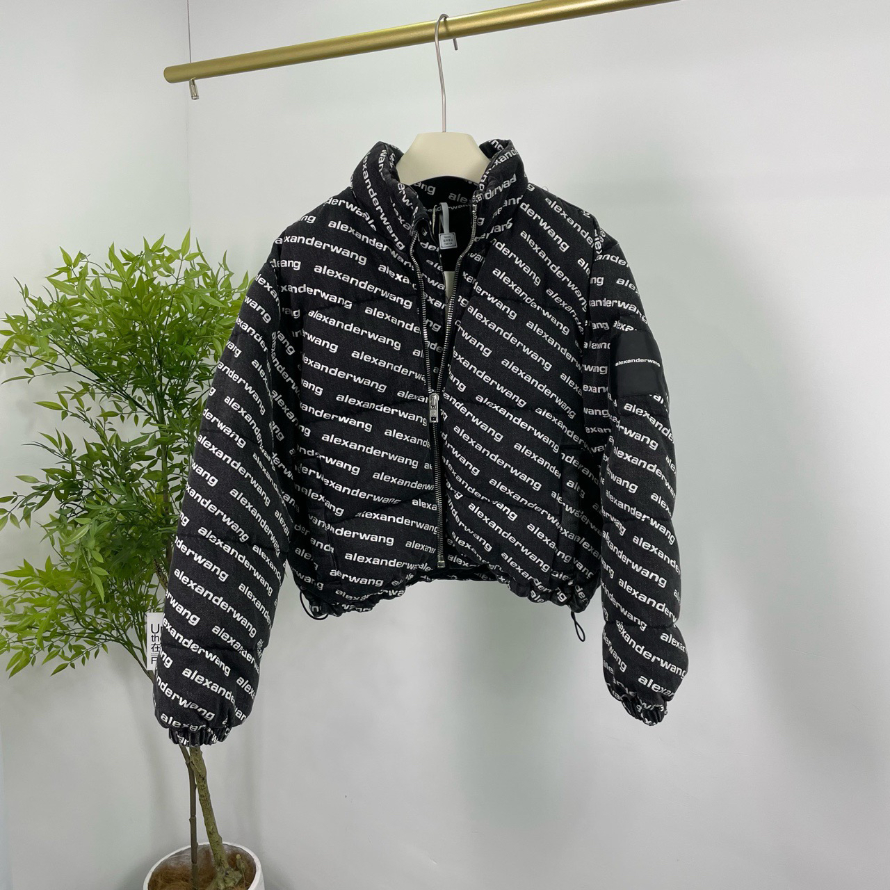 99新  Alexander Wang 亚历山大王 弹幕满印棉服 XS码/99新/无配