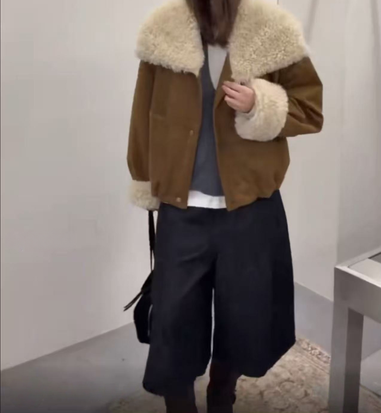 Z.X   毛毛拼接翻领麂皮外套  937（C8）