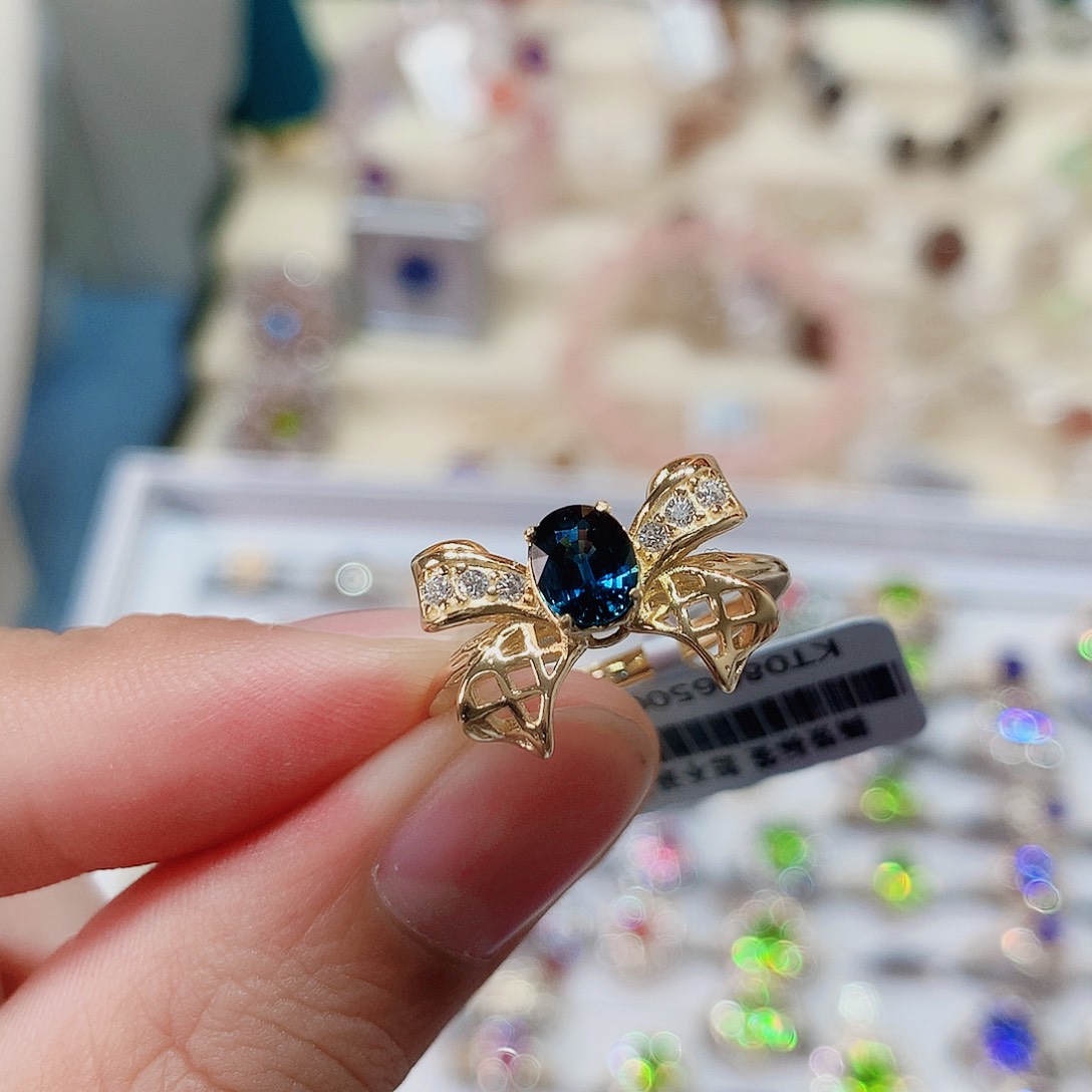 银S925镶嵌戒指戒指蓝宝石