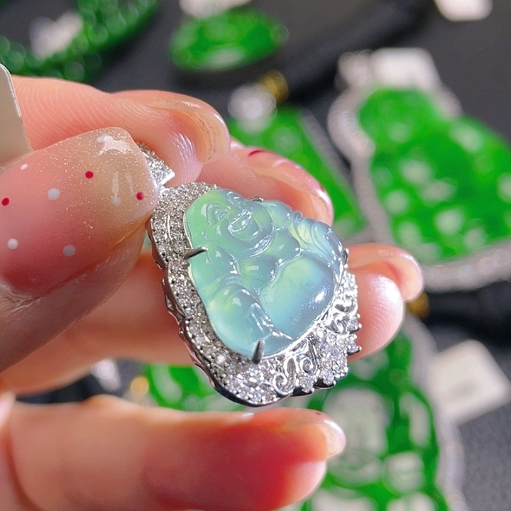 翡翠颈饰未镶嵌39，