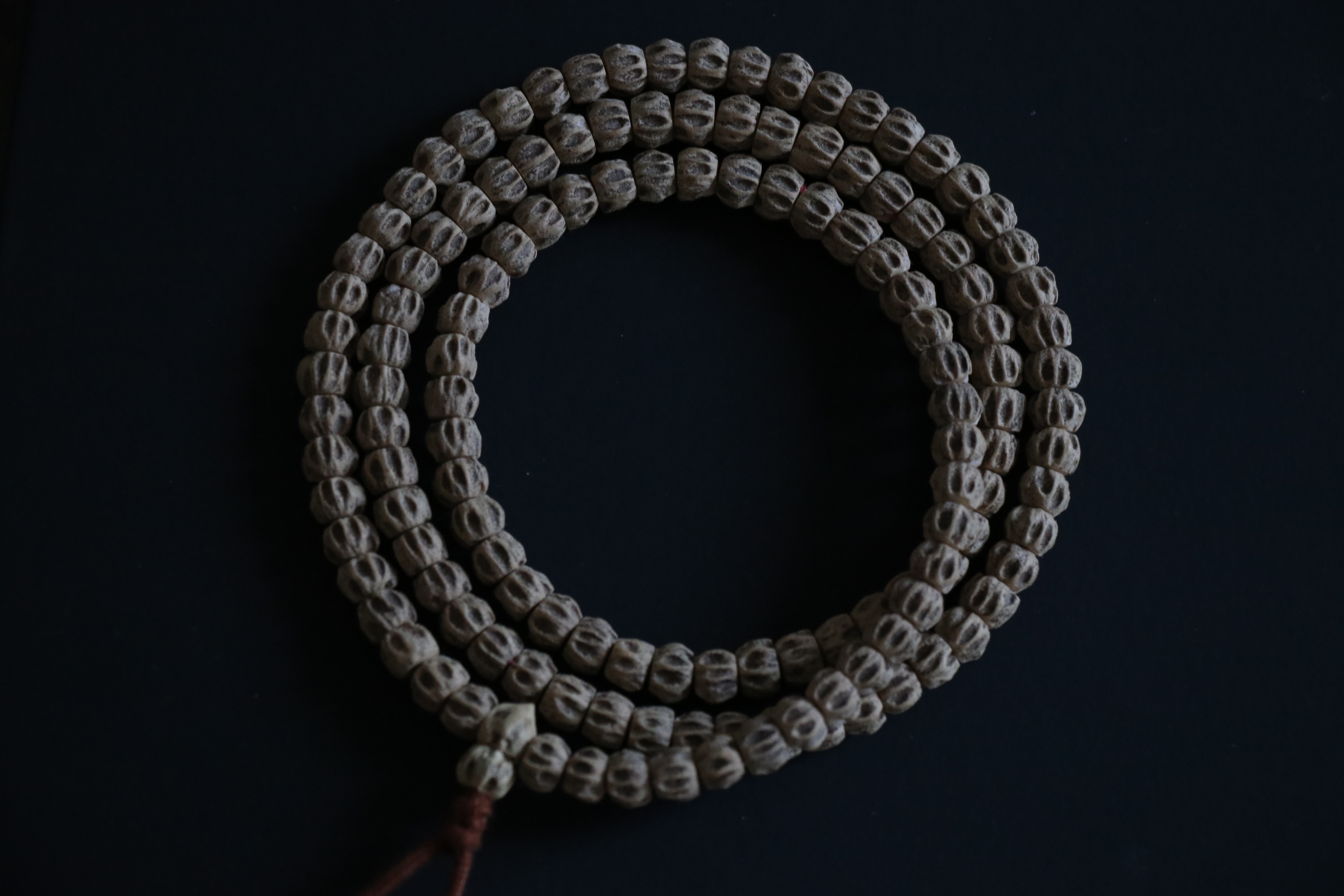 [ 鬼 · 罗刹 ] 热振方块双眼鬼脸尸陀林柏香籽