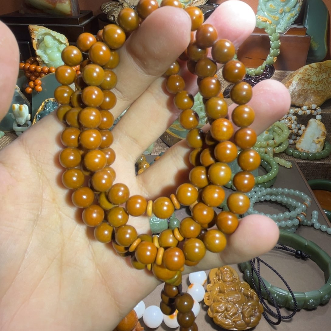 透闪石质玉108 皮未镶嵌