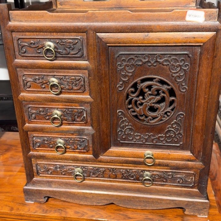 雷***木花梨木柜子一个