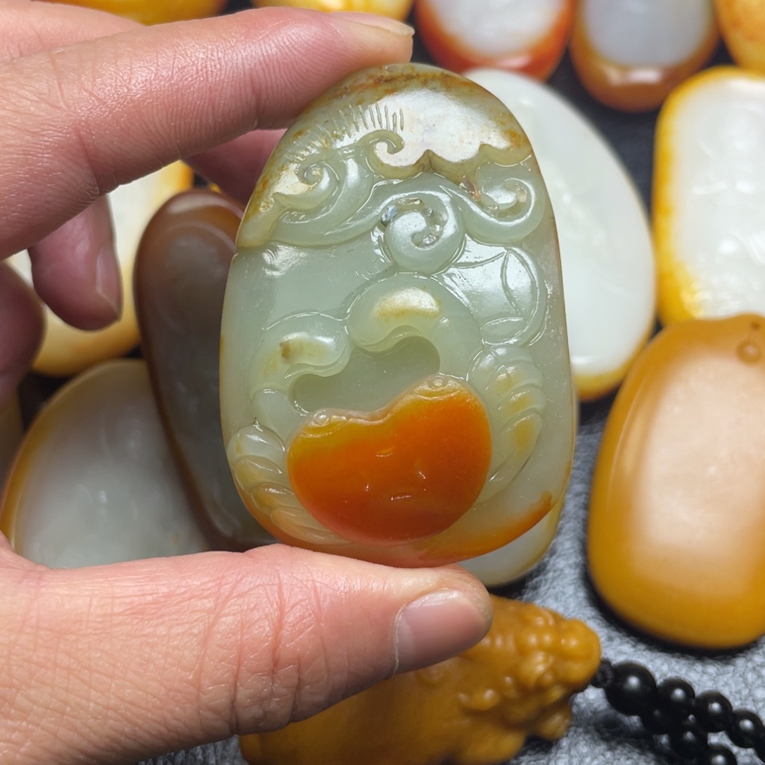 和田玉未镶嵌挂件