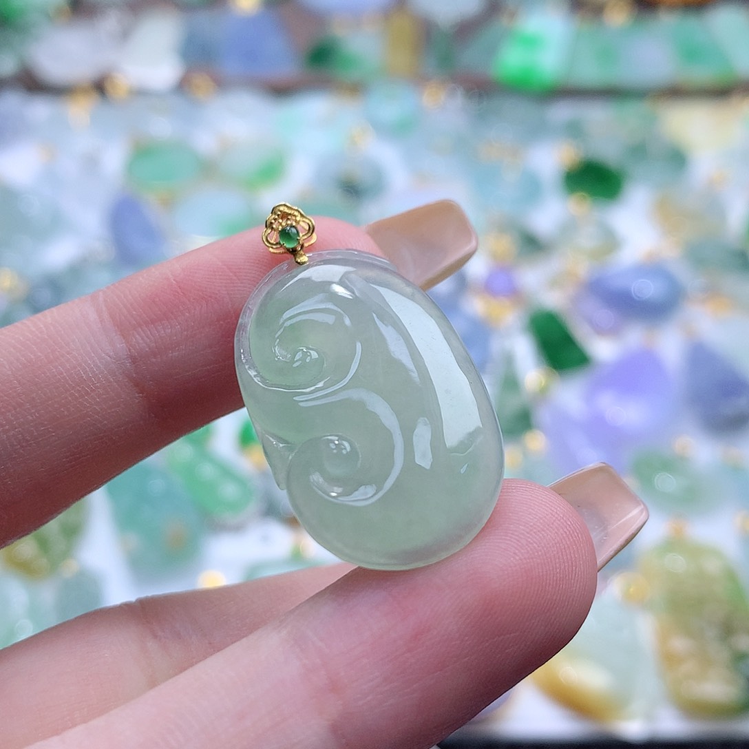 翡翠颈饰未镶嵌翡翠