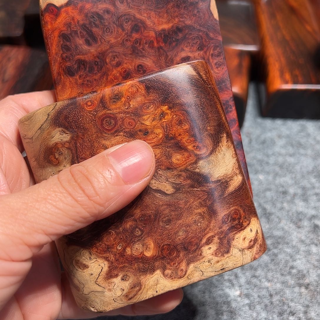 虾***米交趾黄檀（大红酸枝）