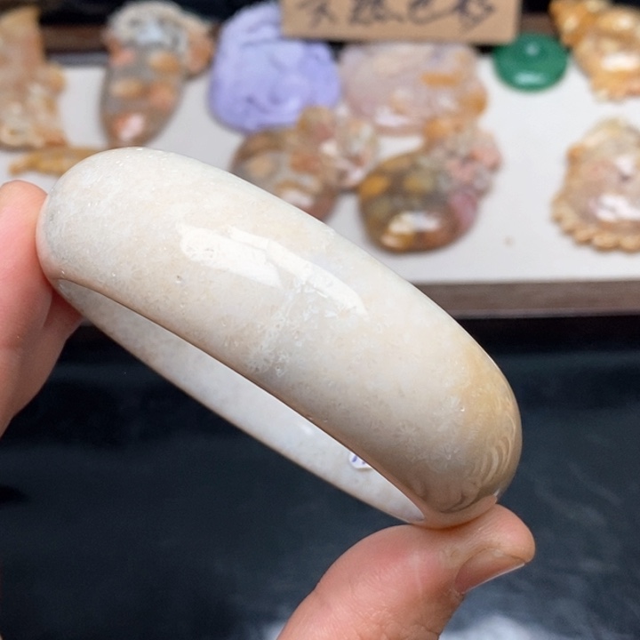硅化珊瑚（珊瑚玉）手镯（开口镯）未镶嵌56