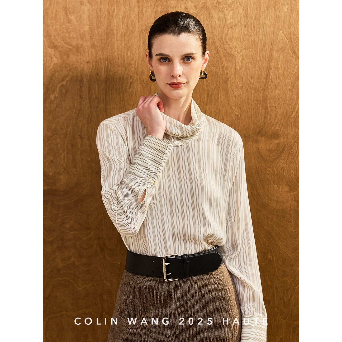 COLINWANG-初雪晨光|奢牌质感优雅通勤设计感条纹衬衫