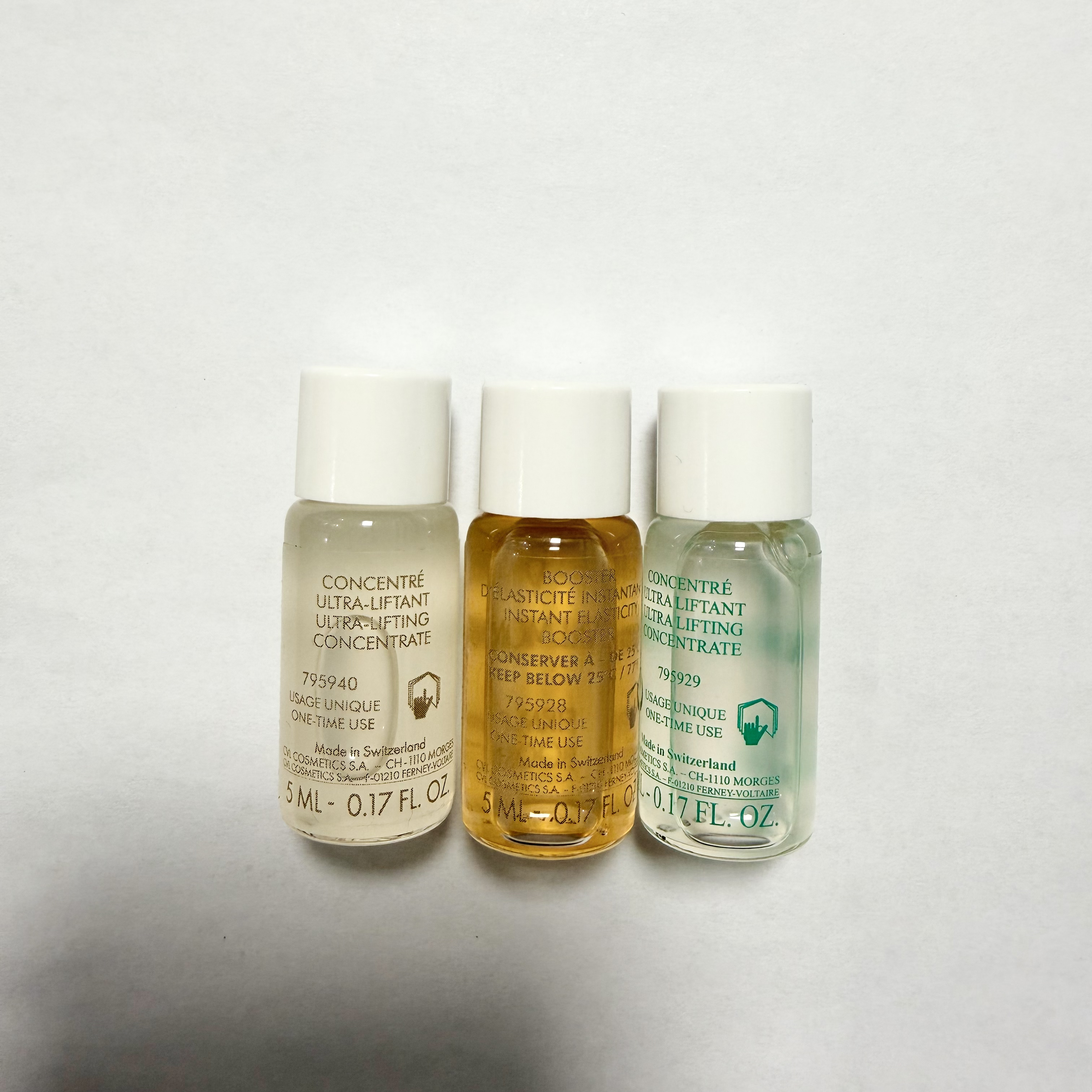 法 精华提拉安瓶涂抹