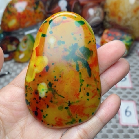 未镶嵌玛瑙/玉髓珠宝奇石人*打孔不退不换