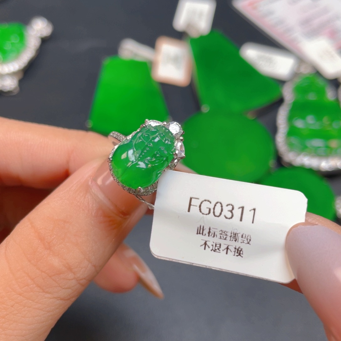 【闪购商品】颈饰银S925镶嵌翡翠y***姐翡翠