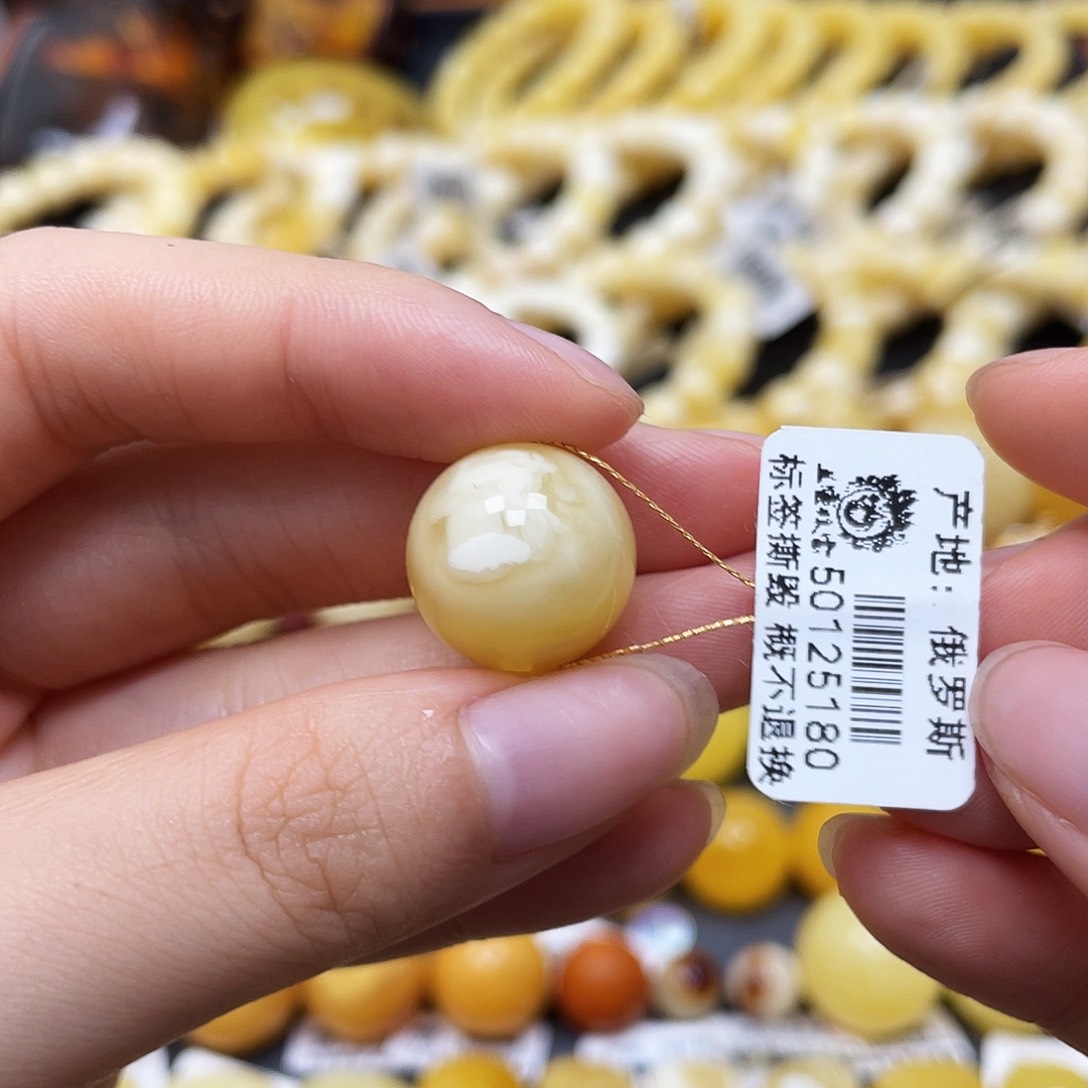 未镶嵌蜜蜡裸石圆珠15.7mm