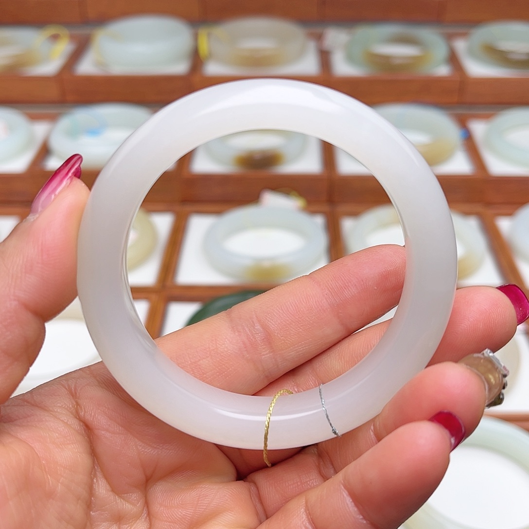 和田玉手镯未镶嵌55