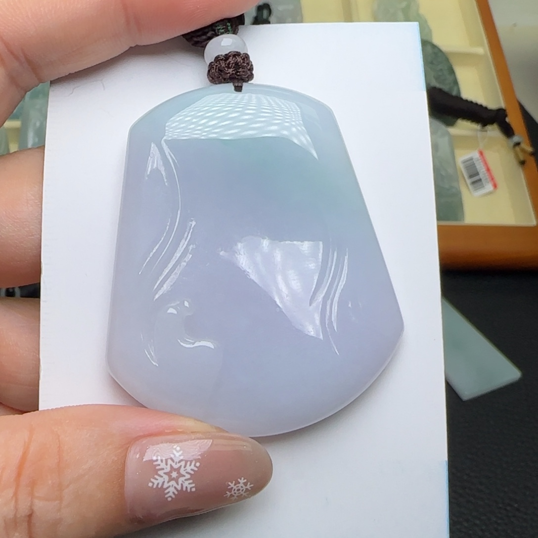 翡翠未镶嵌颈饰  
