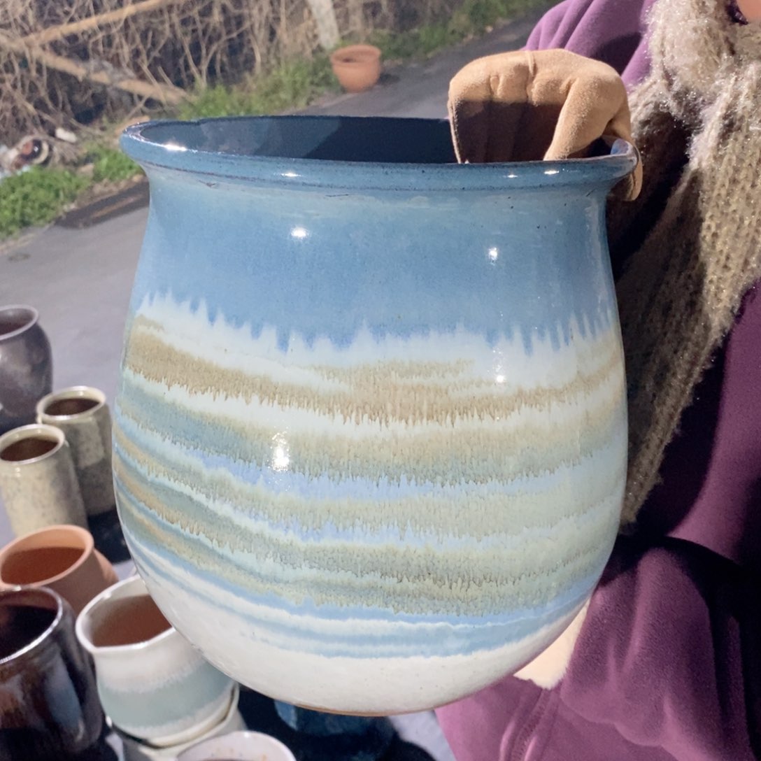 红陶口22高25～～～