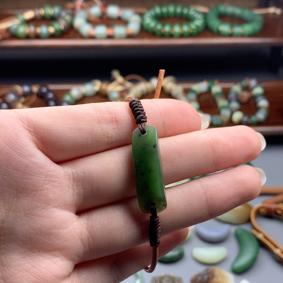 颈饰未镶嵌和田玉P*