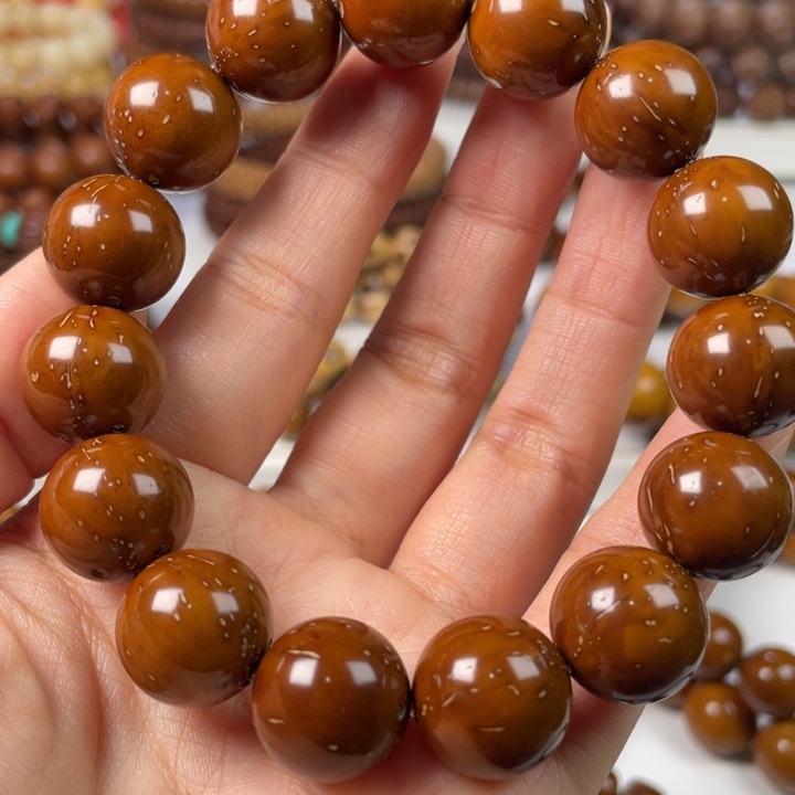 紫金鼠手串15尺寸练手瑕疵款（黄斑棕线）