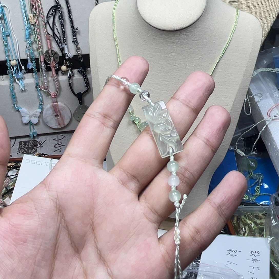 蛇纹石玉合金颈饰