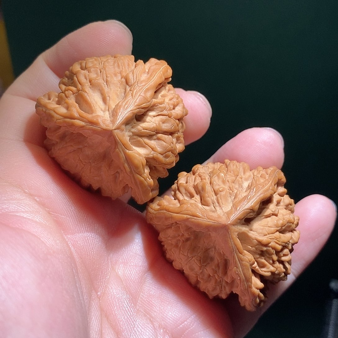把件文玩核桃43王勇三棱全品