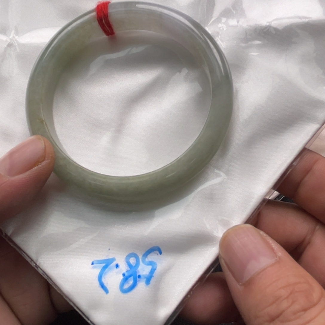 翡翠未镶嵌手镯手镯