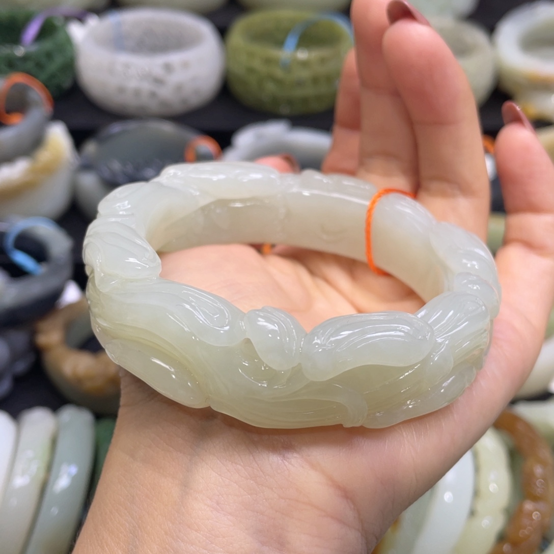 和田玉手镯未镶嵌74