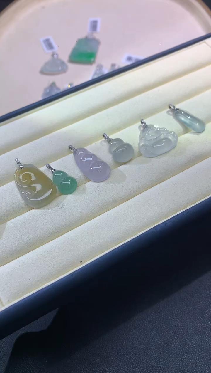 【可心臻选彩虹盘】翡翠吊坠-18K金-多样性发其一JJ08|CXQ21