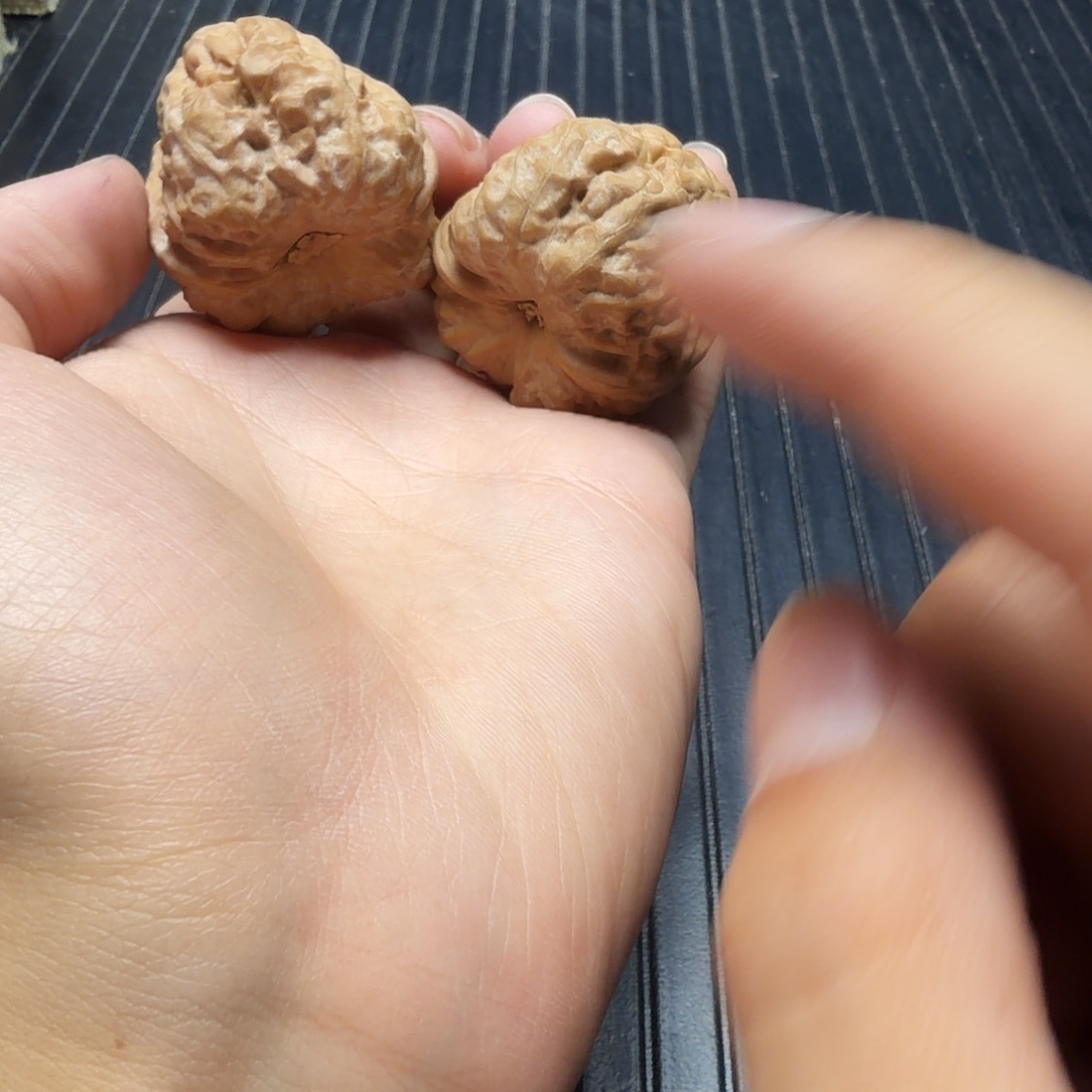 文玩核桃把件蛤蟆头 002