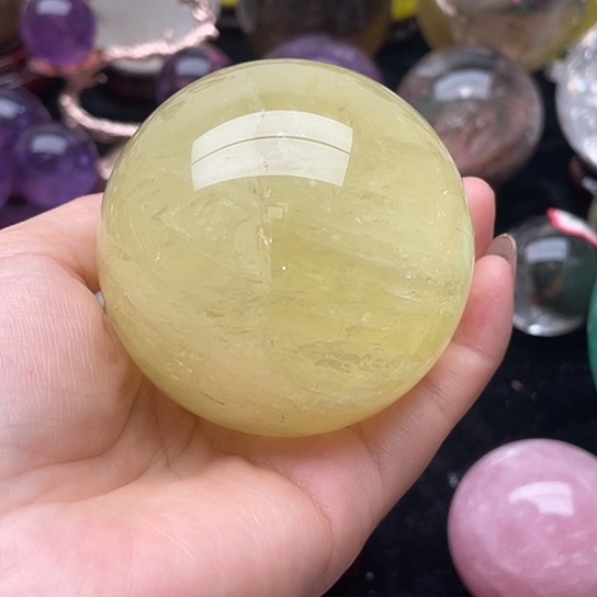 q***8未镶嵌珠宝半成品水晶