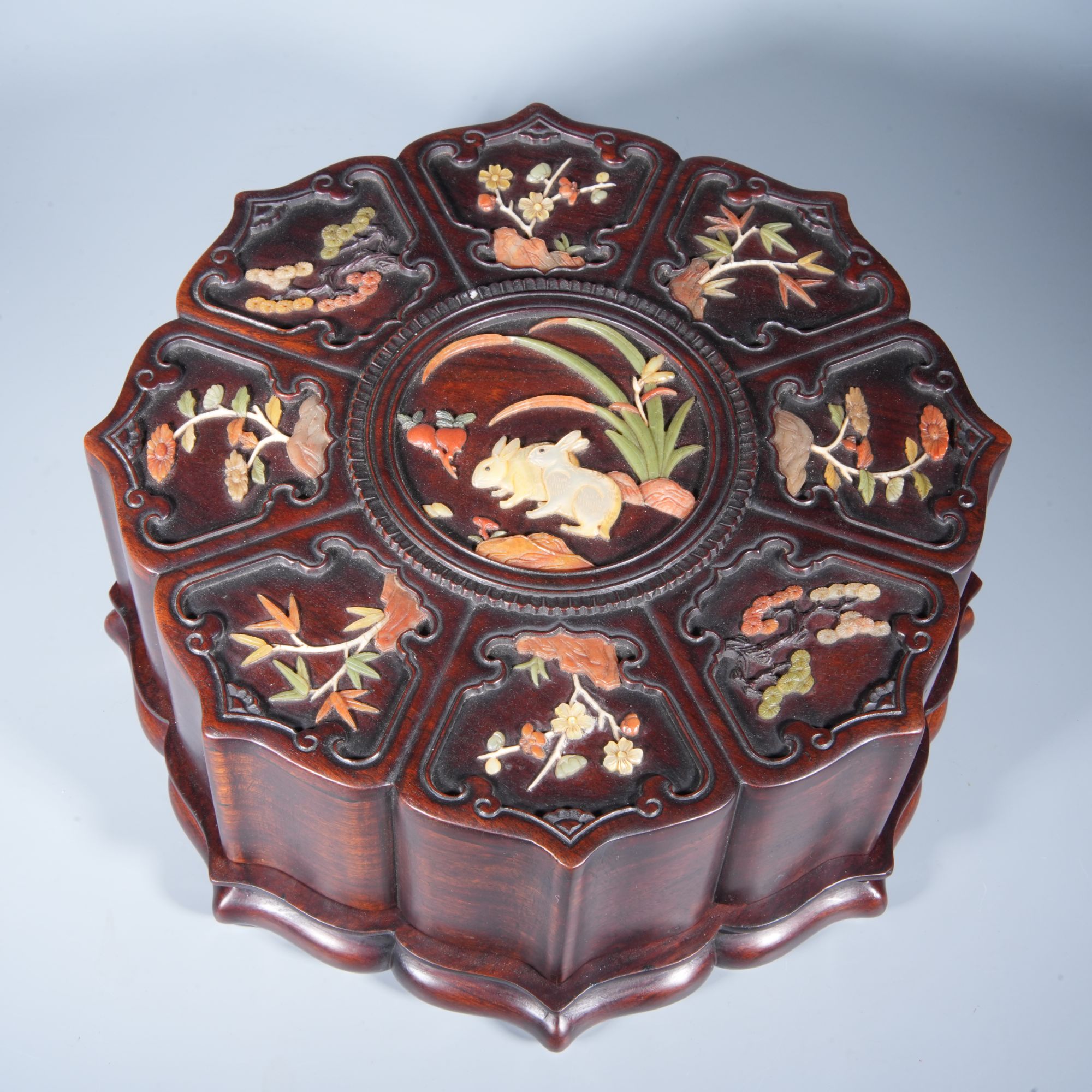 Tgz23 清代 黄花梨百宝嵌葵形盖盒