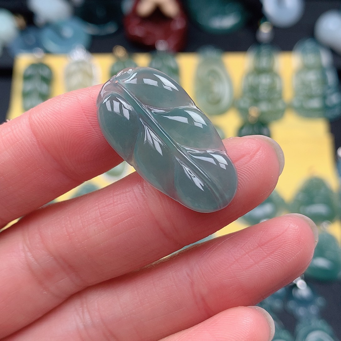 翡翠吊坠(不含链)未镶嵌吊坠