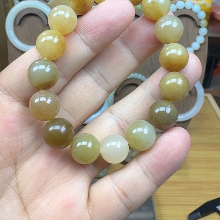 和田玉未镶嵌手串