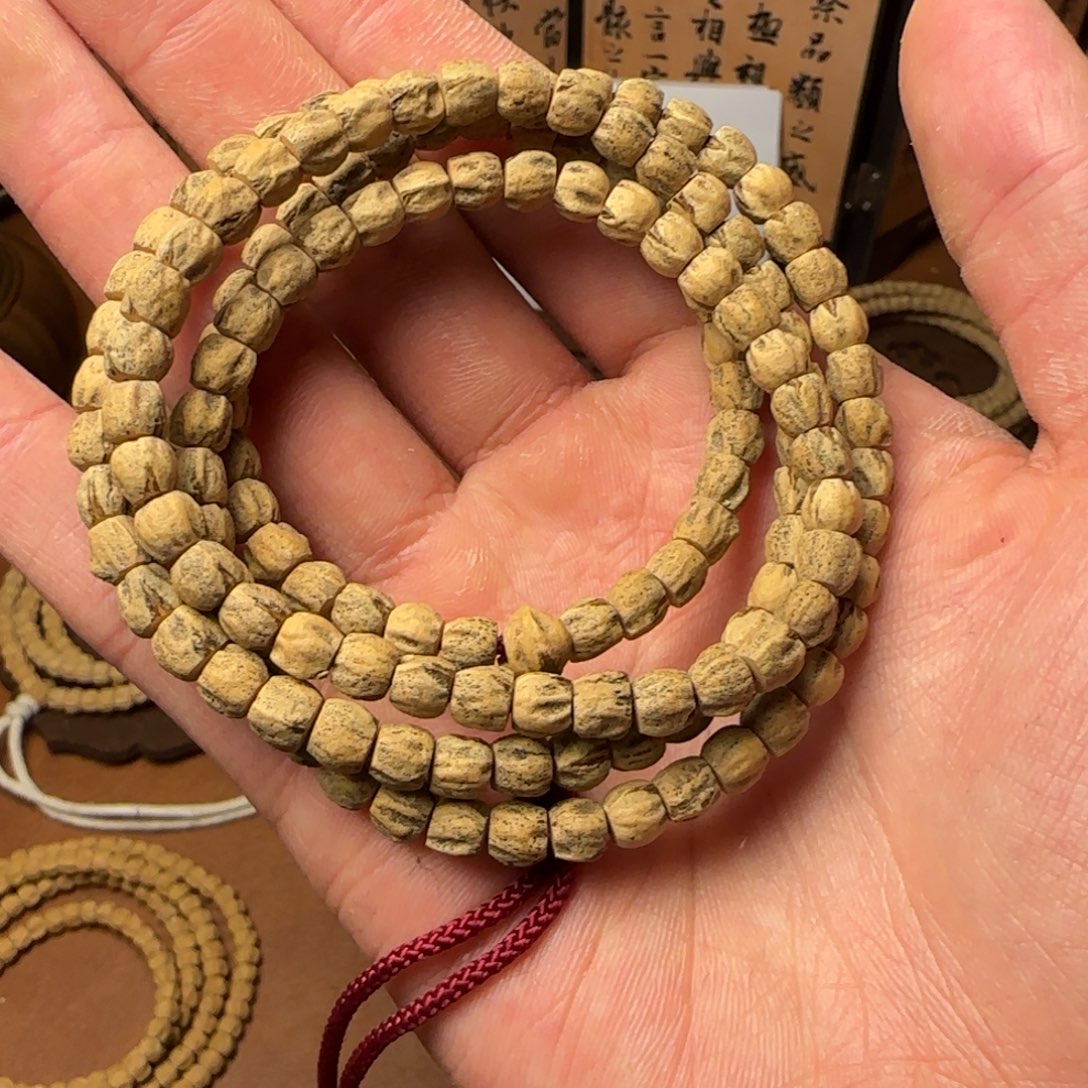 柏香籽/百香籽手串爱****刘