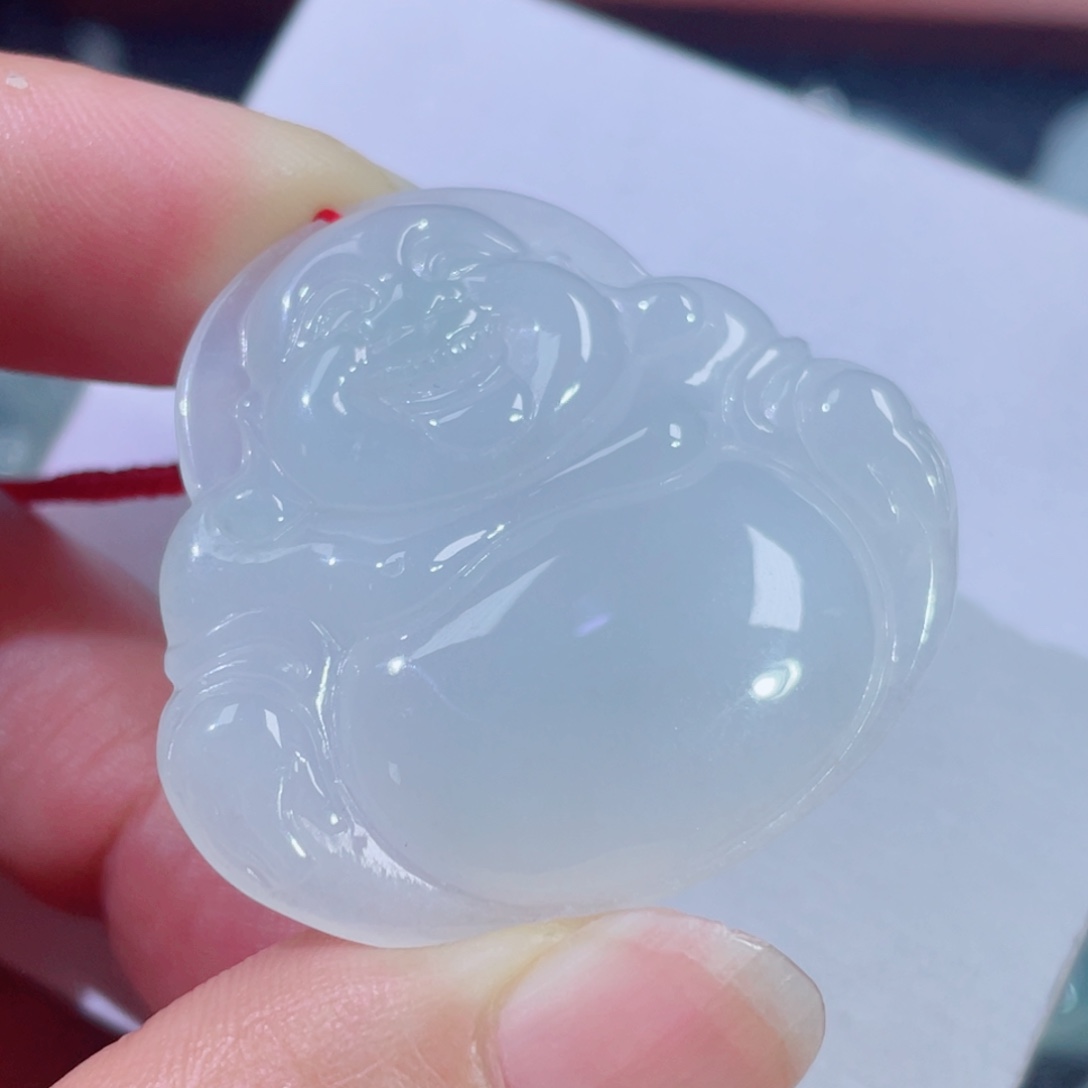 翡翠颈饰未镶嵌佛公