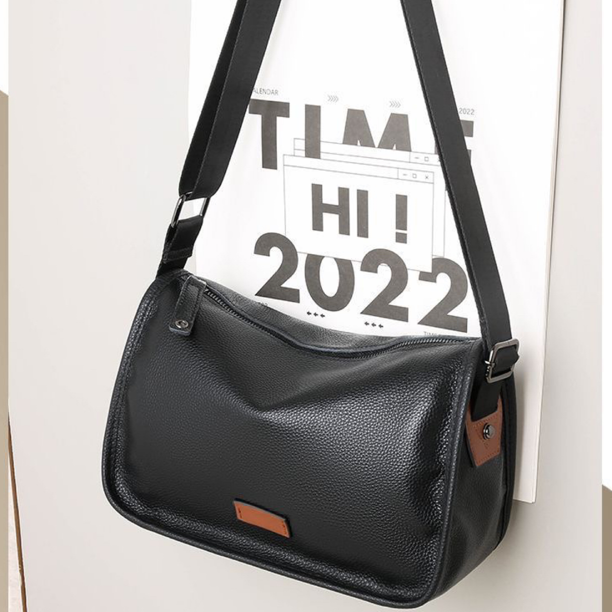 通勤风复古方形潮流软面斜跨包男士单肩包拉链小挎包