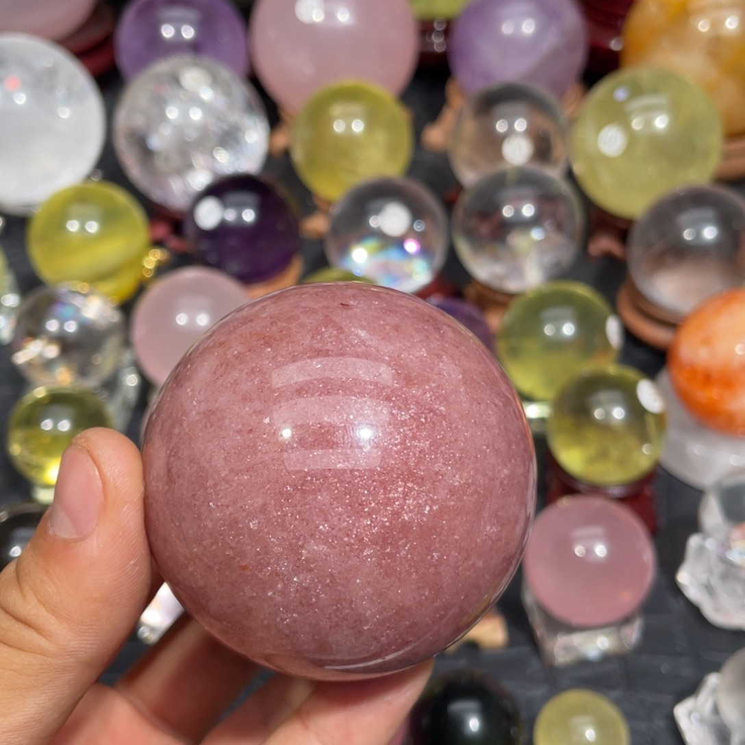 未镶嵌珠宝半成品水晶微瑕6.2