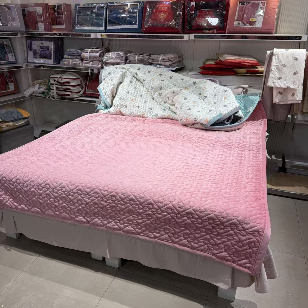 防滑牛奶绒家庭床盖绗缝田园风床盖盖毯牛奶绒加厚夹棉