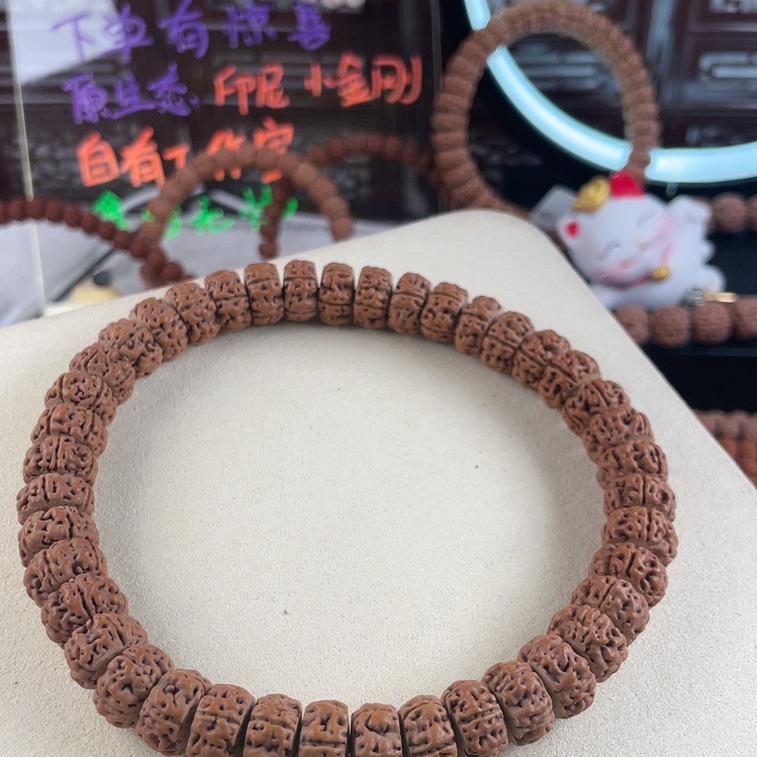 【闪购商品】金刚菩提手串郑**钱无人区