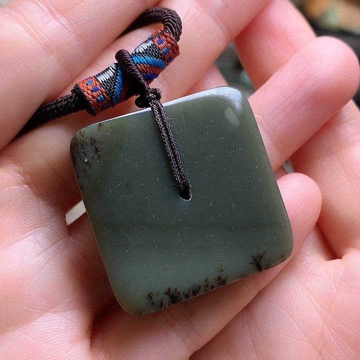 岫岩河磨玉（透闪石质玉）挂件未镶嵌