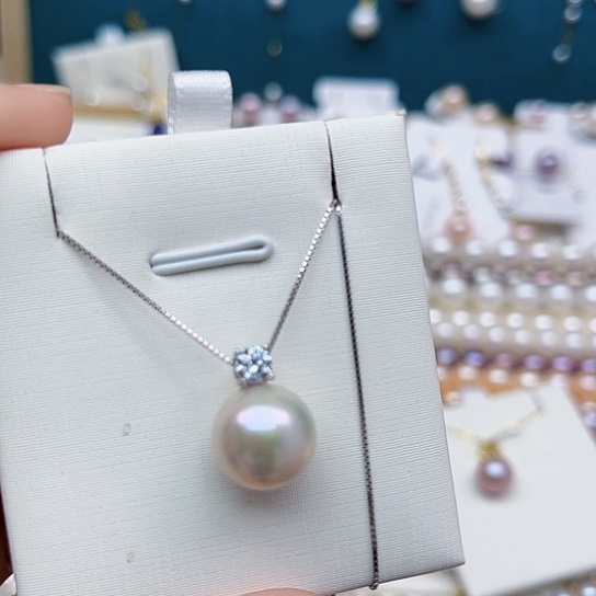 淡水珍珠吊坠(赠链)未镶嵌