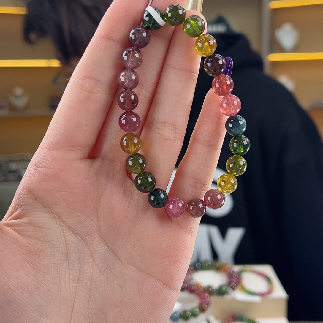 碧玺碧玺8mm（多样性发一件未镶嵌燕*