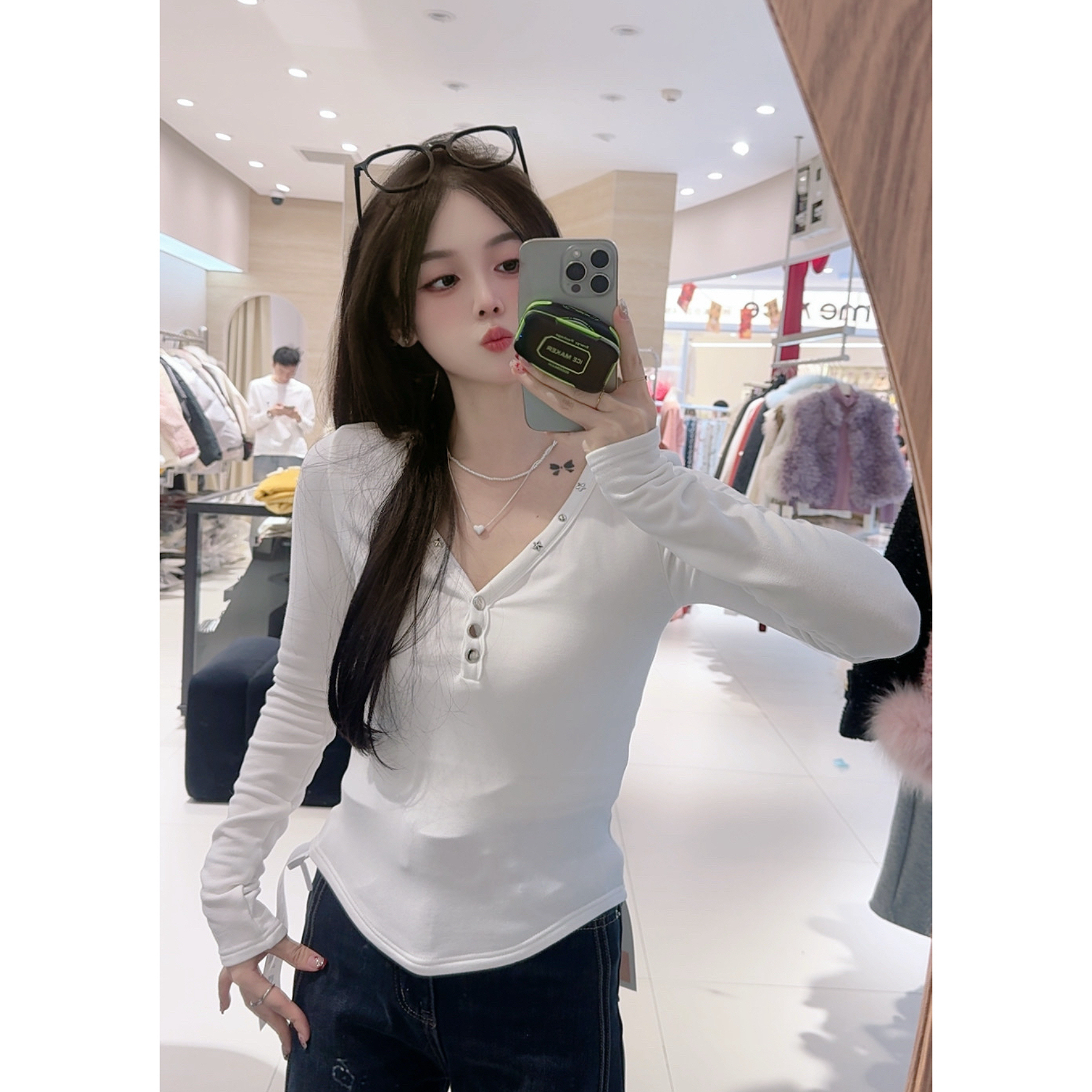 2080五角星v领扣子T恤（磨毛）