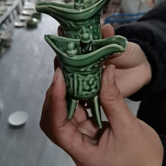 我***狼磁器微瑕不退不换