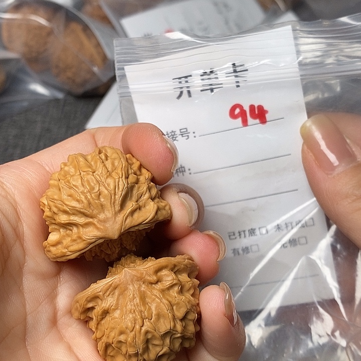 文玩核桃把件94哈哈哈