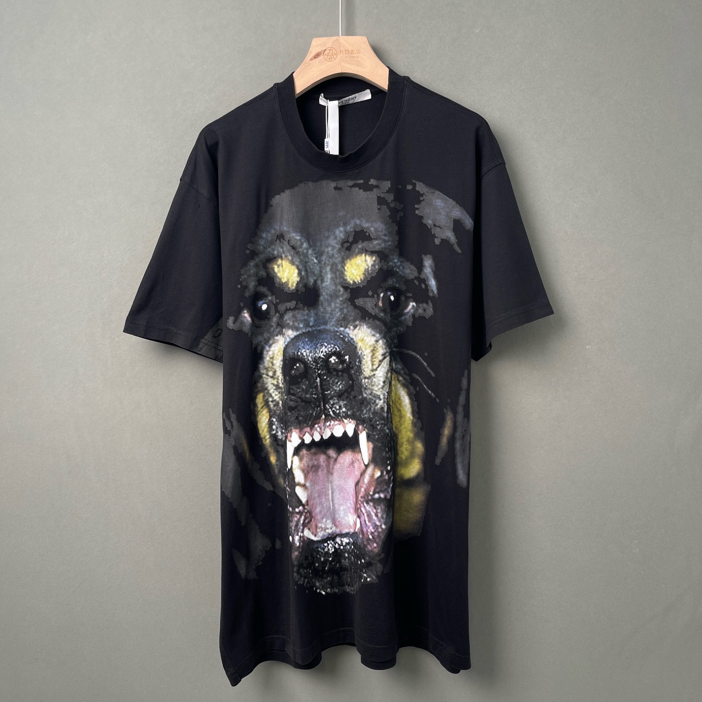 95新 Givenchy/纪梵希 黑色圆领短袖/XS码/3230