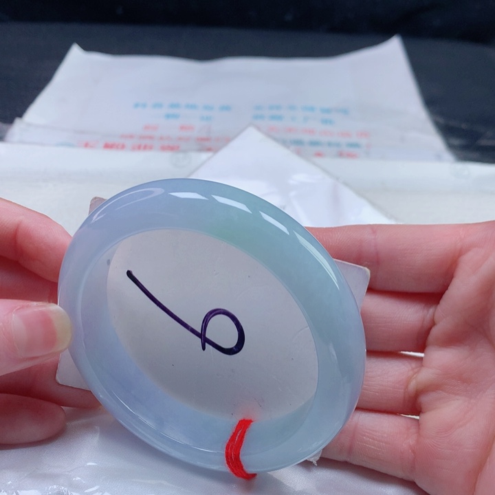 翡翠手镯未镶嵌56575657565756