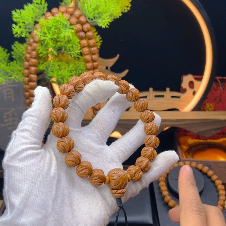 桃核吊坠俊**少野生桃核玉龙脊